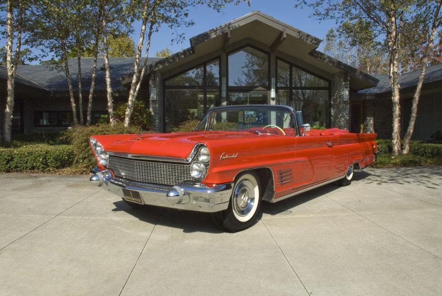  Lincoln Continental Mark V Convertible 1960 года  (фото 43 из 60)
